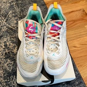 Jordan Luka 1 Basketball Shoes in Good Condition size 13